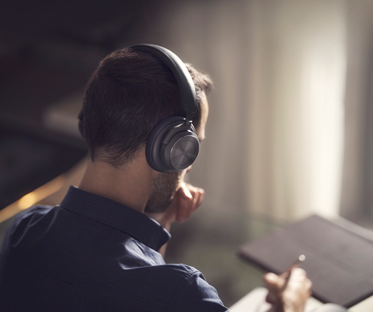 Bang & Olufsen Beoplay HX